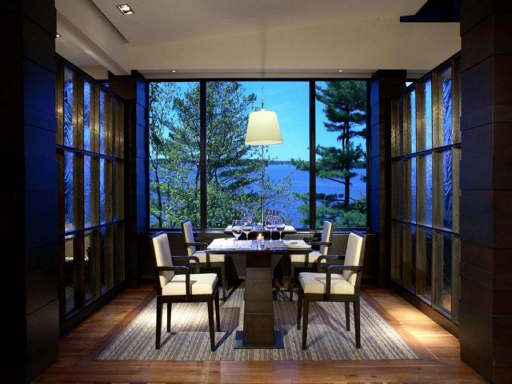 Taboo Muskoka Hotel Gravenhurst Buitenkant foto