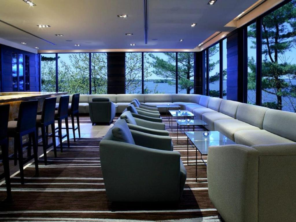 Taboo Muskoka Hotel Gravenhurst Buitenkant foto