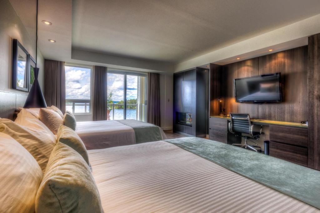 Taboo Muskoka Hotel Gravenhurst Buitenkant foto